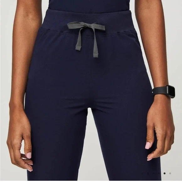 NWT FIGS HW Livingston scrub pants  size Large Navy PO 5854 - Picture 2 of 7